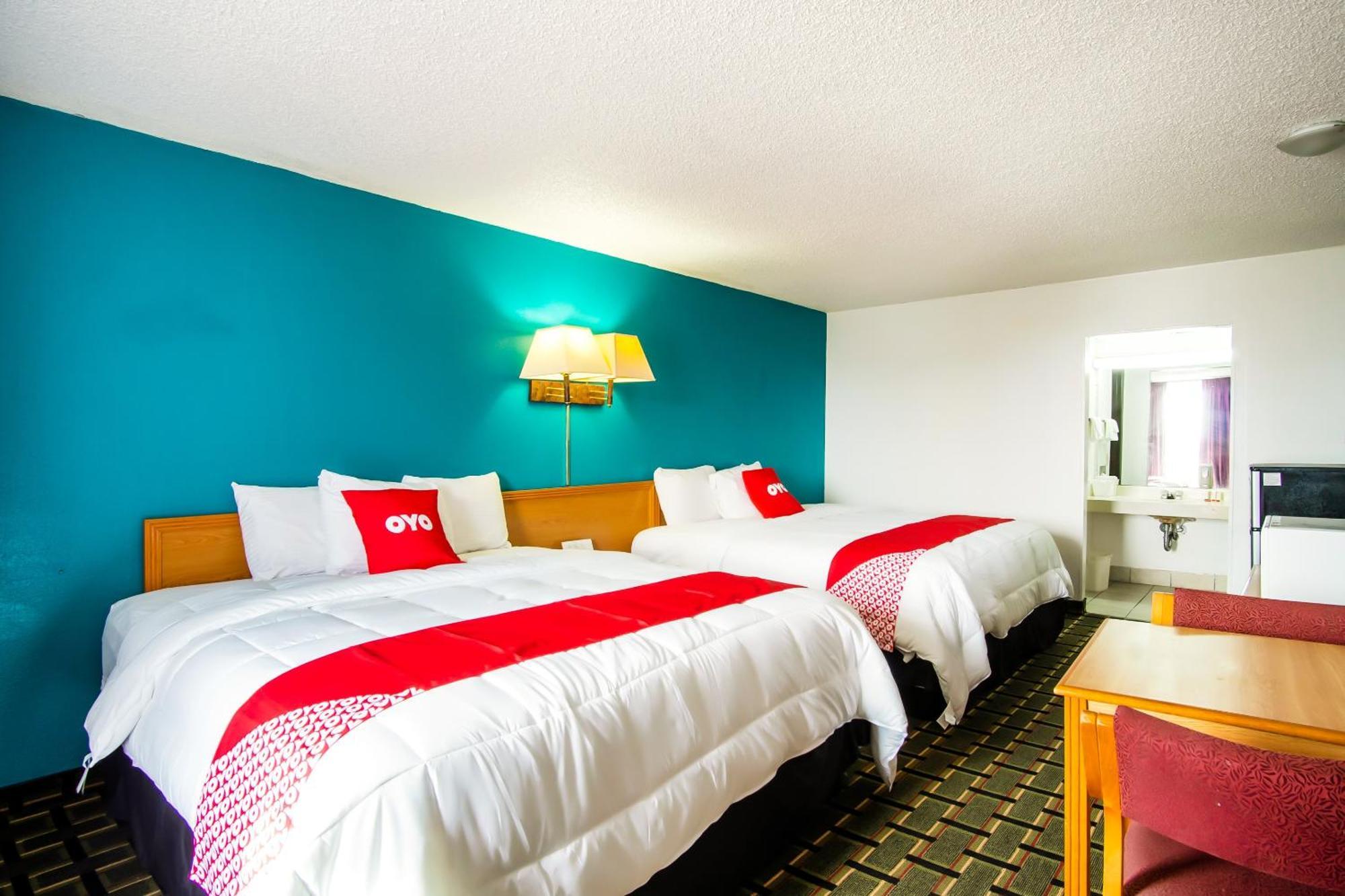 Oyo Hotel Hutchinson West 4Th Ave Exteriér fotografie